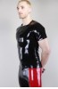 Latexhose mit T-Shirt